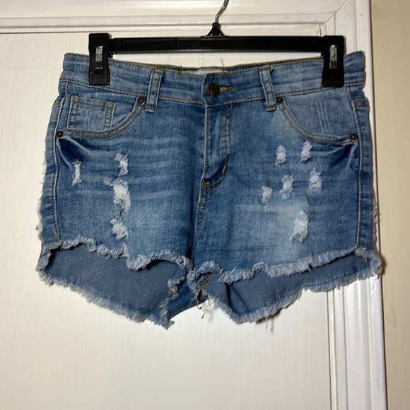 True Gypsy Denim Distressed Stonewashed Shorts Size 5 - Picture 1 of 8